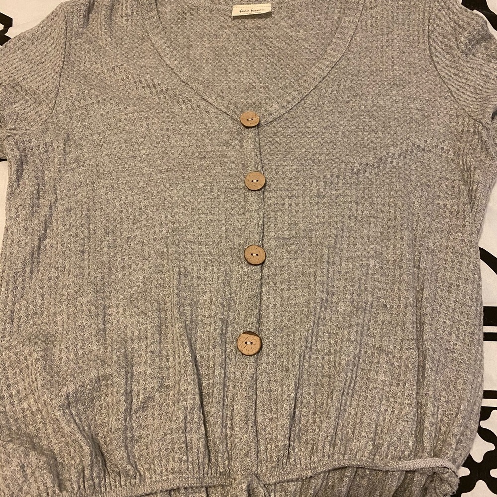 Short sleeve top